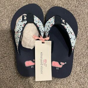 New with Tags Toddler Girl Vineyard Vines Flip Flops